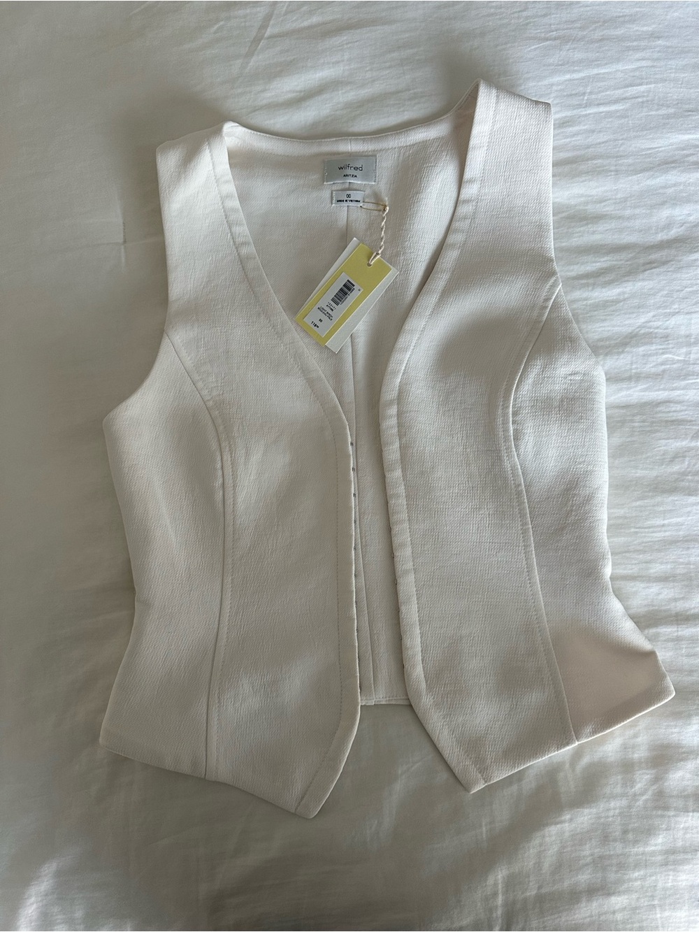 Aritzia Attire Vest Crepette